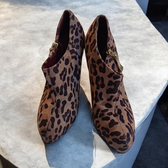 Christian Siriano Leopard Print Ankle Booties – Payless Collaboration, Size 6.5 - Picture 2 of 12
